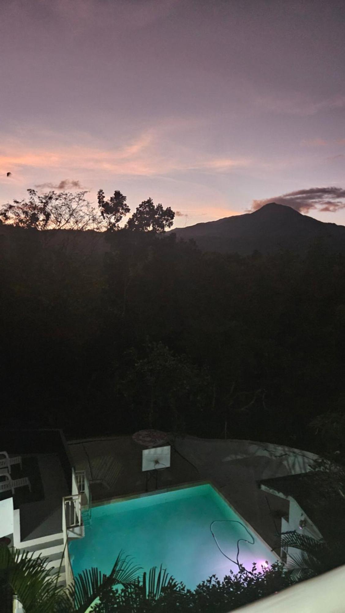 A Touch Of Pink Secret Eco Retreat With Pool, Starlink Wifi, Netflix, Mountain Views - Peaceful Stay In Puerto Princesa Near Underground River, Firefly Watching, And Waterfalls - Perfect Stop Between El Nido, Port Barton, And Puerto City - Scooter Re Exterior photo